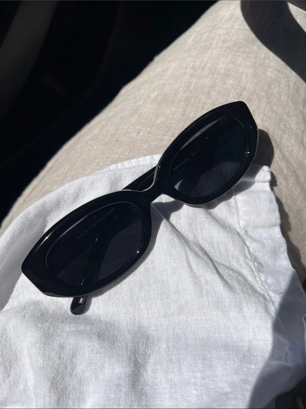 Tommy Hilfiger Black Cat-Eye Sunglasses